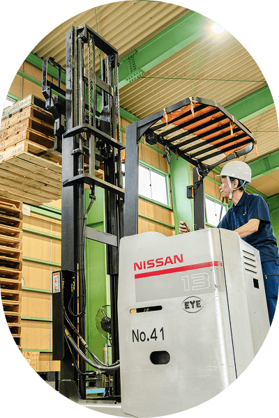 仕事をしている従業員の写真